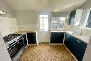 5 bed house, Chaddlewood Avenue, Lipson, Plymouth, PL48RF - Image 3